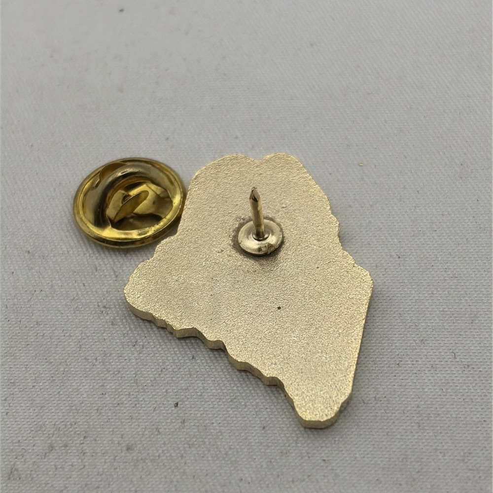Maine State Outline Moose Lobster United States Of America Lapel Hat Pin - Picture 3 of 3